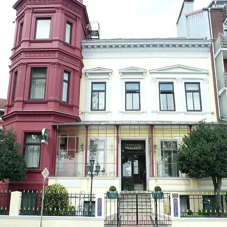 Guest house Turmhotel Weserblick 3*